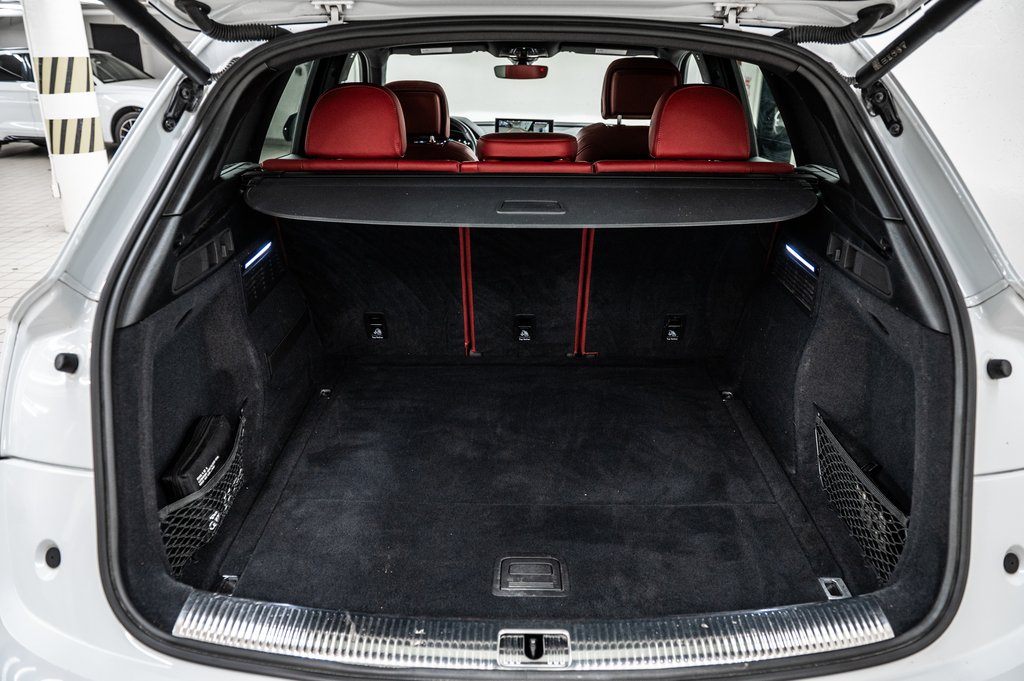 2023 Audi SQ5 TECHNIK BLACK OPTIC CARBON 21 PCS in Laval, Quebec - 10 - w1024h768px