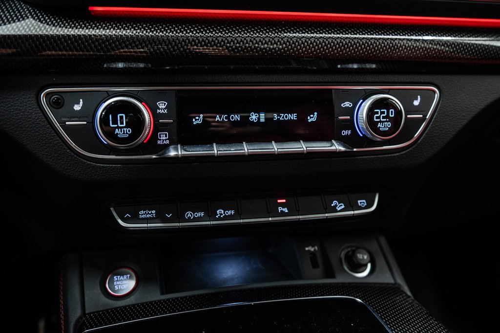 2023 Audi SQ5 TECHNIK BLACK OPTIC CARBON 21 PCS in Laval, Quebec - 21 - w1024h768px