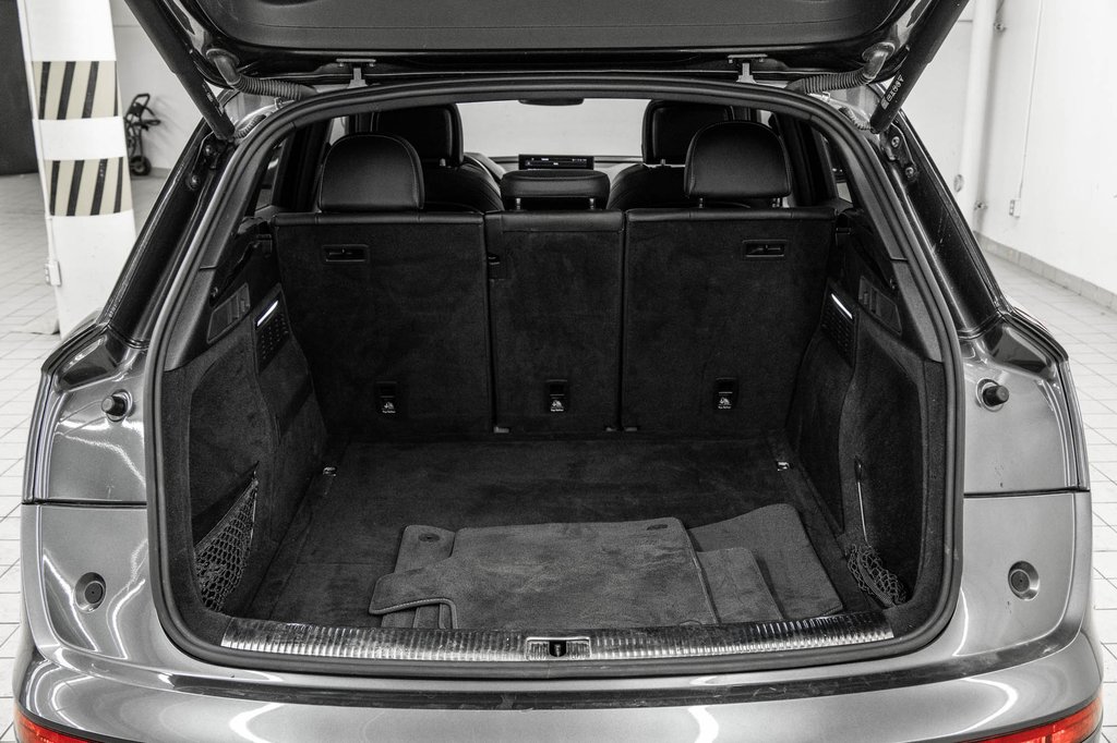 Audi SQ5 PROGRESSIV BLACK PKG CARBON MIRROR 21 PCS 2023 à Laval, Québec - 10 - w1024h768px