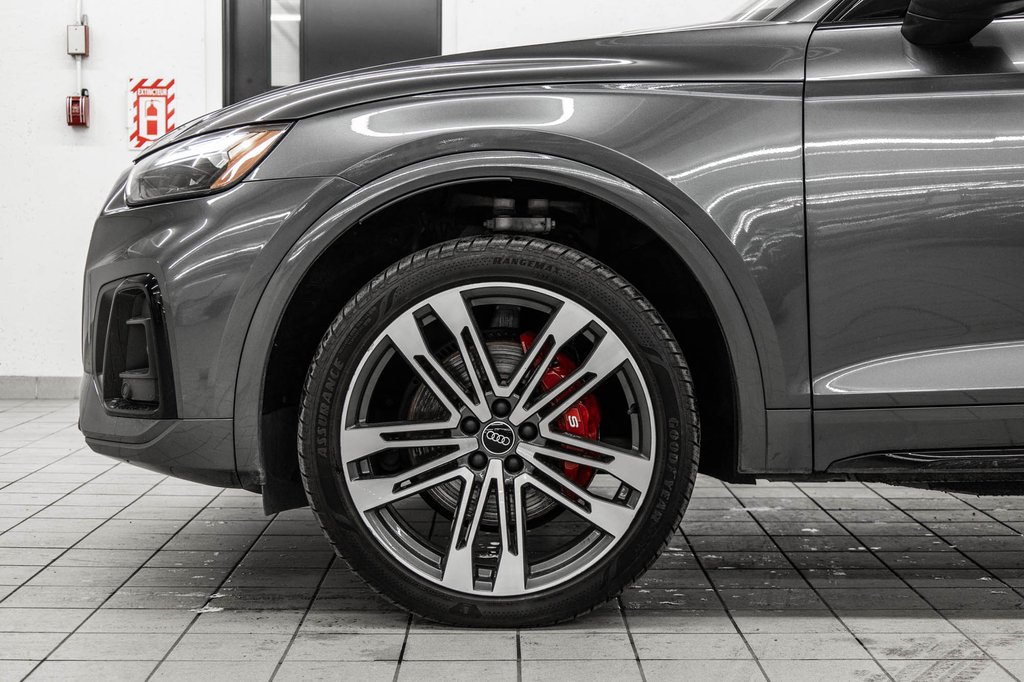 Audi SQ5 PROGRESSIV BLACK PKG CARBON MIRROR 21 PCS 2023 à Laval, Québec - 8 - w1024h768px