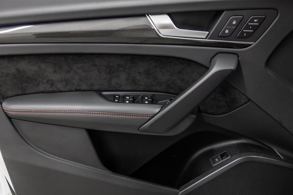 Audi SQ5 Progressiv TOIT PANO | CUIR ROUGE | CARPLAY | ++ 2024 à Laval, Québec - 13 - w1024h768px
