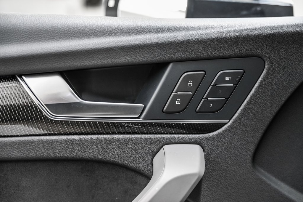 Audi SQ5 PROGRESSIV SPORT EXHAUST CARBON 21 PCS 2025 à Laval, Québec - 11 - w1024h768px