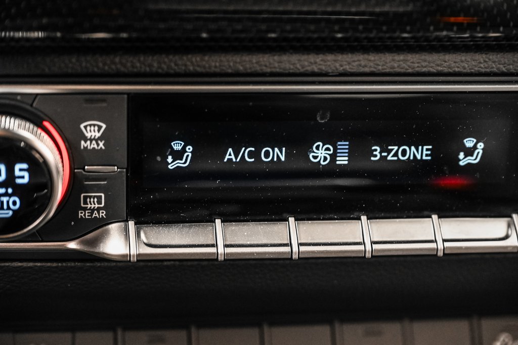 Audi SQ5 PROGRESSIV SPORT EXHAUST CARBON 21 PCS 2025 à Laval, Québec - 18 - w1024h768px