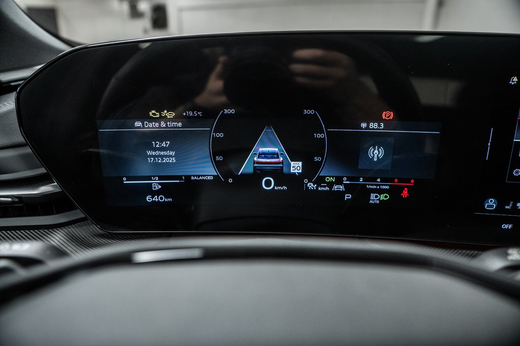 Audi SQ5 NEW SQ5 TECHNIK BLACK OPTIC HITCH 2025 à Laval, Québec - 17 - w1024h768px