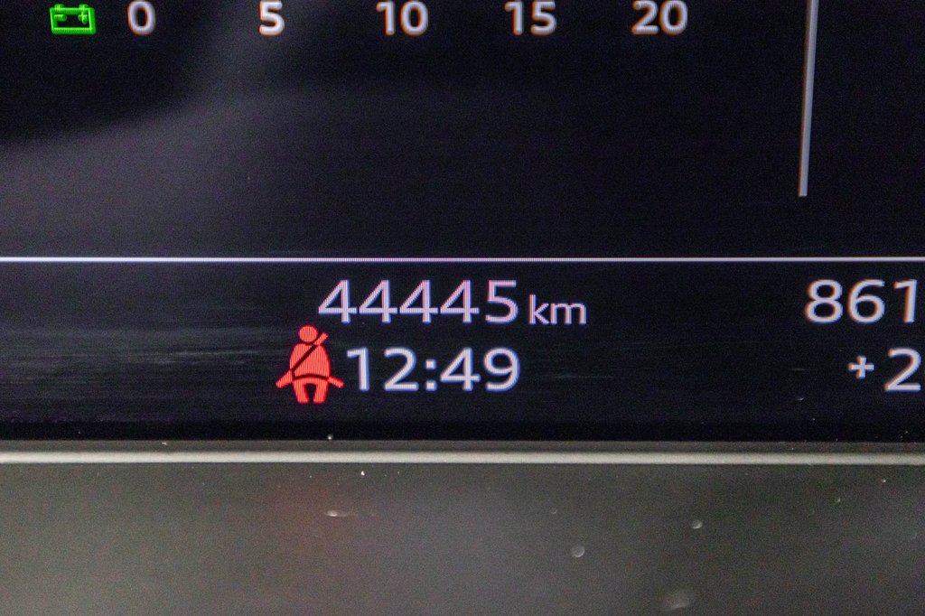 2023 Audi SQ5 PROGRESSIV CARBON RED CALIPER 21 PCS in Laval, Quebec - 19 - w1024h768px