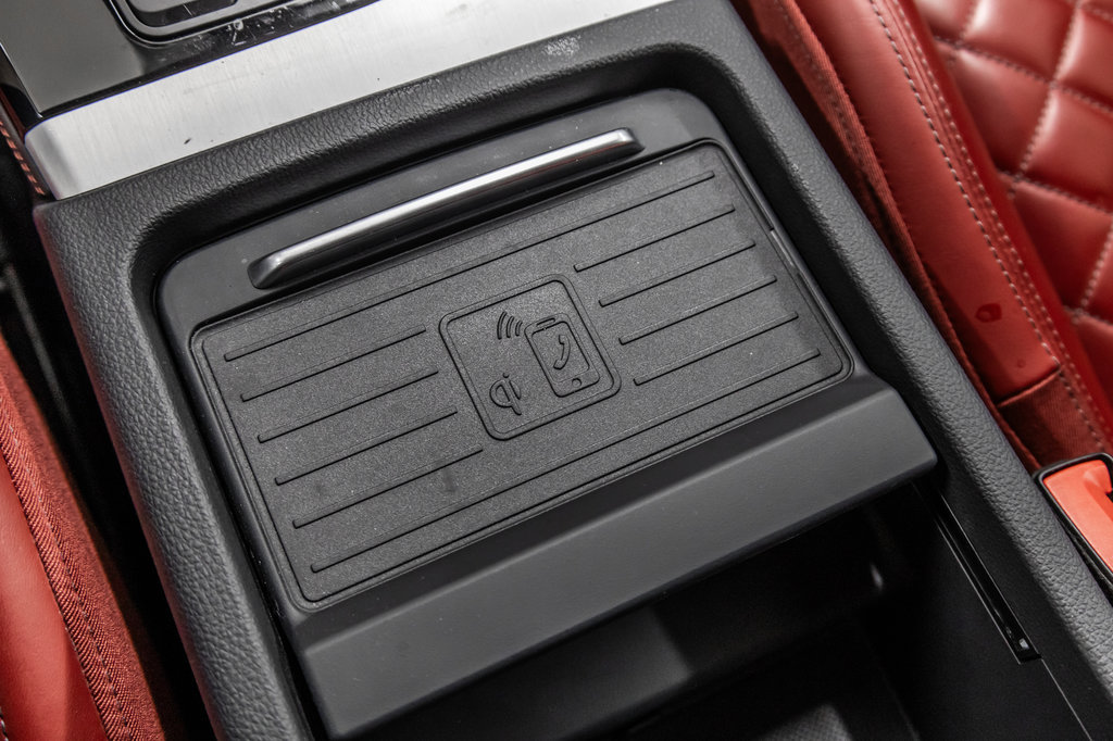 Audi SQ5/Q5 TECHNIK BLACK PACK, 21PCS, PHONE BOX 2021 à Laval, Québec - 30 - w1024h768px