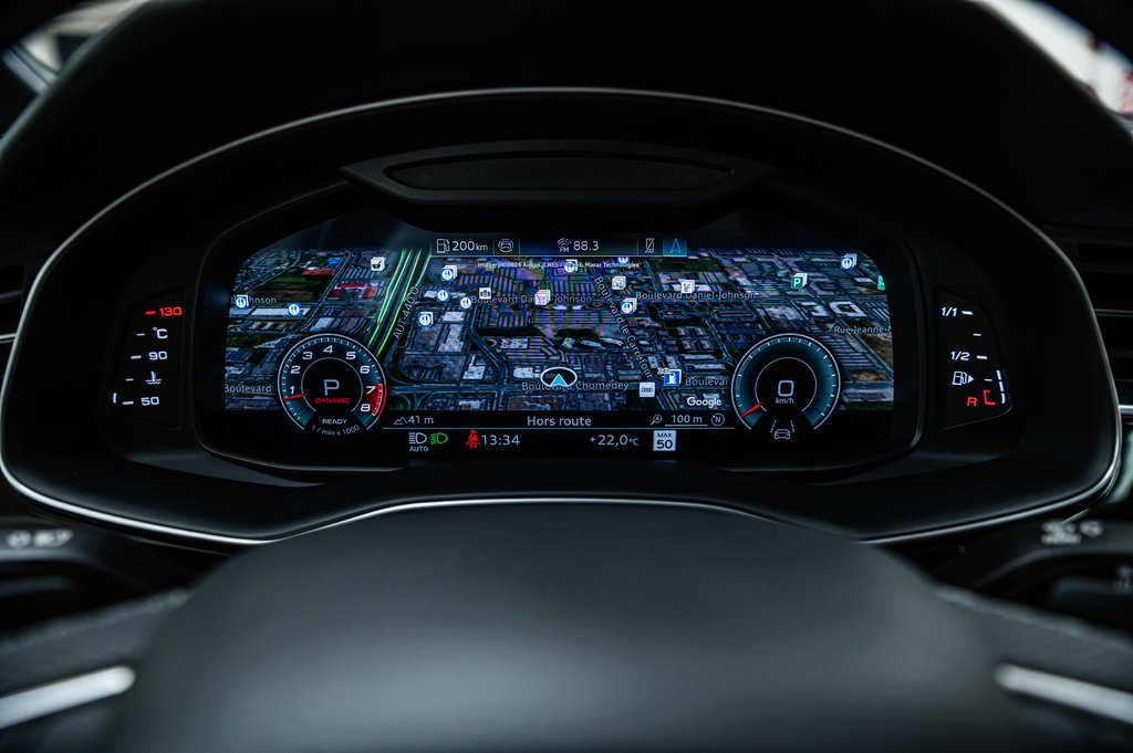 2025 Audi SQ7 BLACK PKG PREMIUM PKG 22 PCS in Laval, Quebec - 18 - w1024h768px