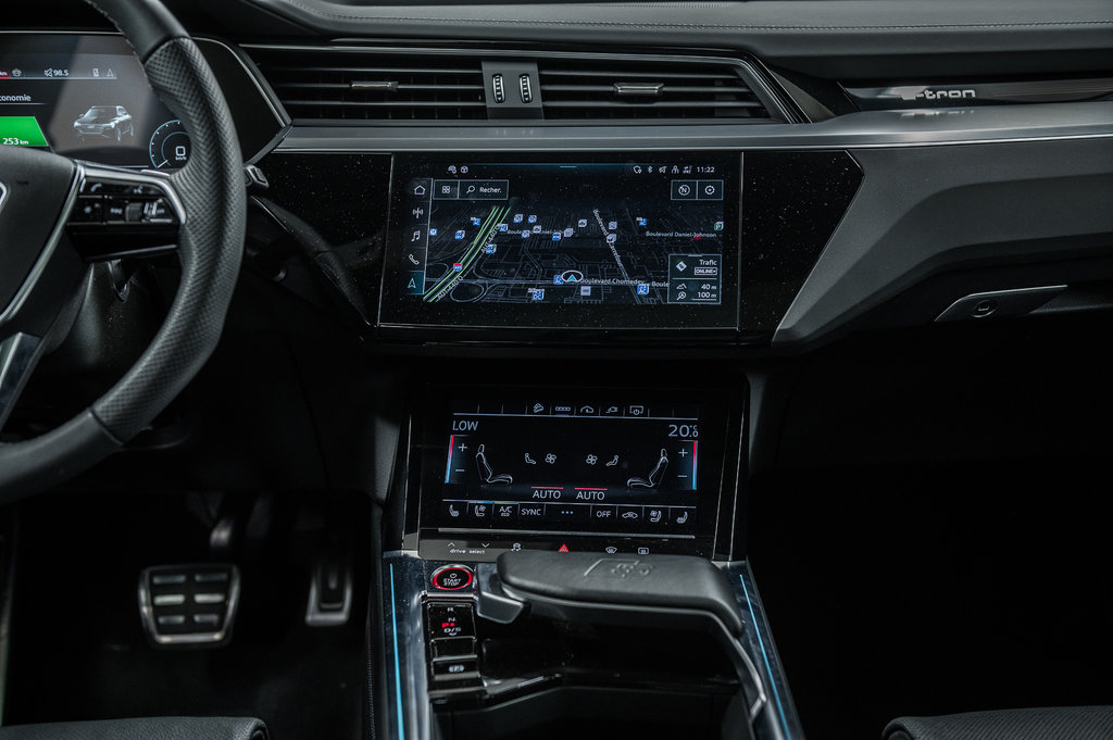 2024 Audi SQ8 e-tron in Laval, Quebec - 29 - w1024h768px