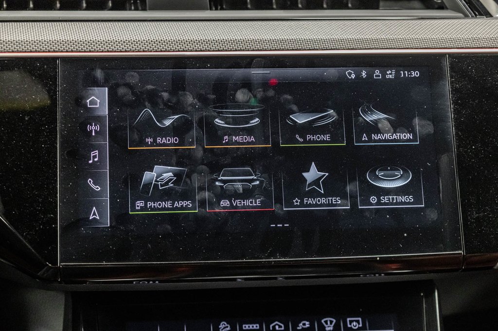 Audi SQ8 e-tron BLACK OPTIC TECH PKG PREMIUM PKG 22 PCS 2024 à Laval, Québec - 22 - w1024h768px