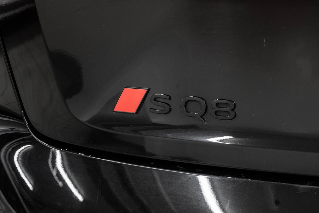 Audi SQ8 e-tron BLACK OPTIC TECH PKG PREMIUM PKG 22 PCS 2024 à Laval, Québec - 9 - w1024h768px