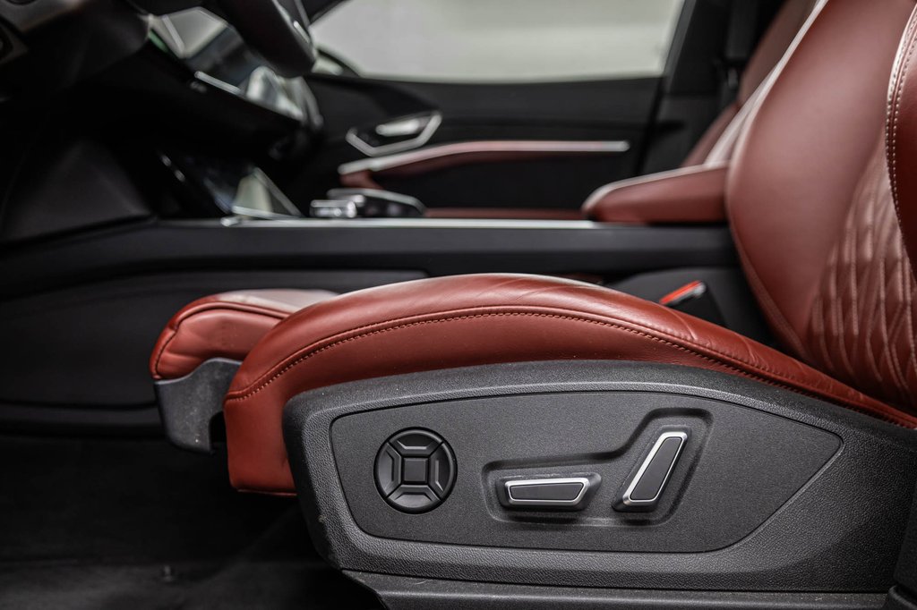 Audi SQ8 e-tron BLACK OPTIC TECH PKG PREMIUM PKG 22 PCS 2024 à Laval, Québec - 13 - w1024h768px