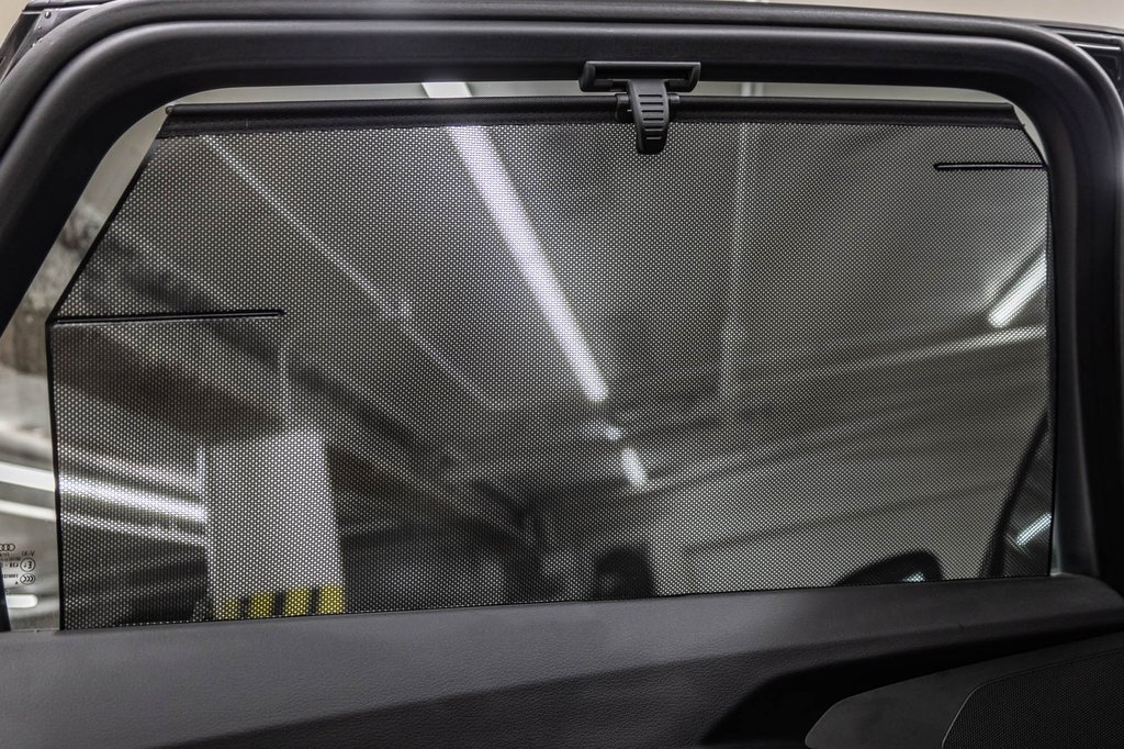 Audi SQ8 e-tron BLACK OPTIC TECH PKG PREMIUM PKG 22 PCS 2024 à Laval, Québec - 31 - w1024h768px