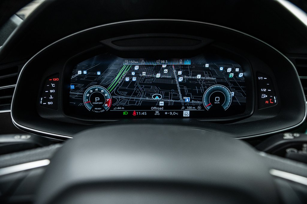 Audi SQ8 BLACK OPTIC CARBON OPTIC PKG 22 PCS 2022 à Laval, Québec - 17 - w1024h768px