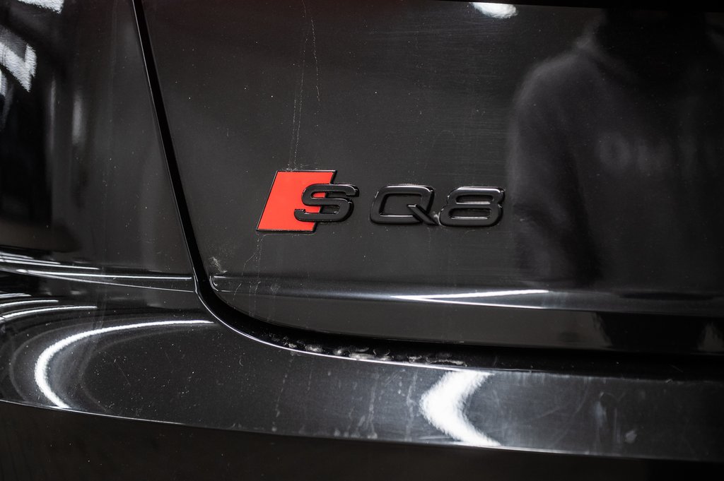Audi SQ8 BLACK OPTIC CARBON OPTIC PKG 22 PCS 2022 à Laval, Québec - 9 - w1024h768px
