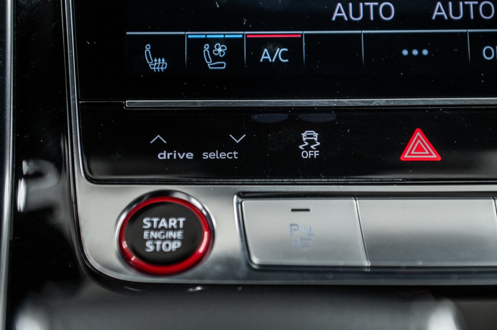 Audi SQ8 BLACK OPTIC CARBON OPTIC PKG 22 PCS 2022 à Laval, Québec - 25 - w1024h768px