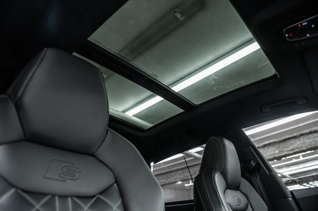 Audi SQ8 BLACK OPTIC CARBON OPTIC PKG 22 PCS 2022 à Laval, Québec - 34 - w1024h768px