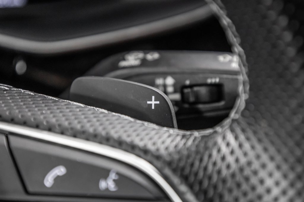Audi SQ8 BLACK OPTIC CARBON OPTIC PKG 2022 à Laval, Québec - 20 - w1024h768px