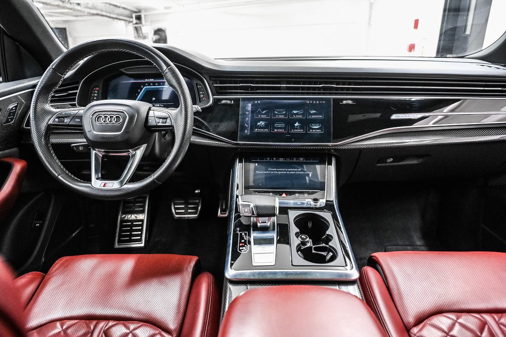 Audi SQ8 BLACK OPTIC RED CALIPER 22 PCS 2022 à Laval, Québec - 25 - w1024h768px
