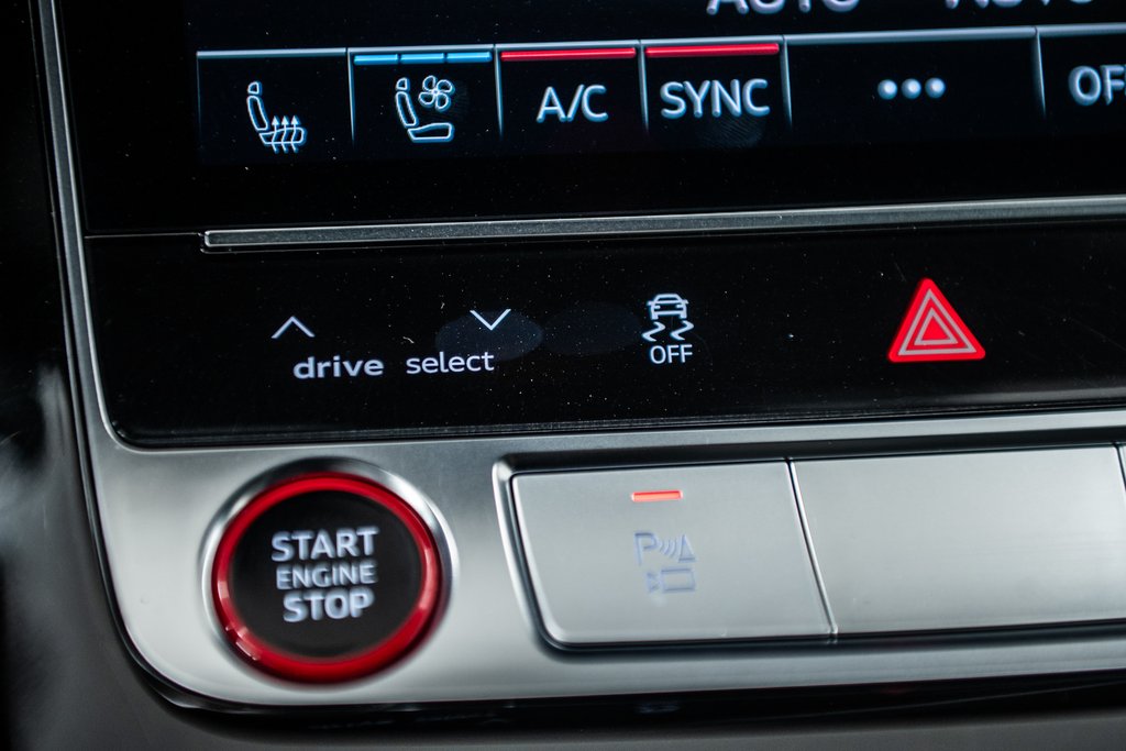 2022 Audi SQ8 BLACK OPTIC PKG CARBON OPTIC PKG 22 PCS in Laval, Quebec - 23 - w1024h768px