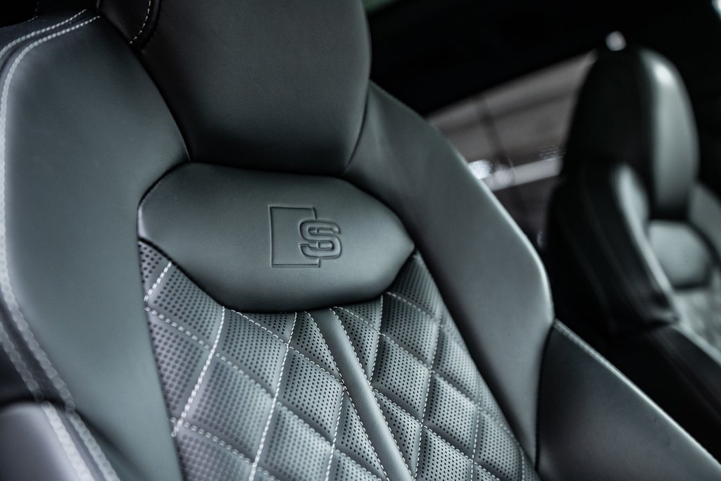 2022 Audi SQ8 BLACK OPTIC PKG CARBON OPTIC PKG 22 PCS in Laval, Quebec - 34 - w1024h768px