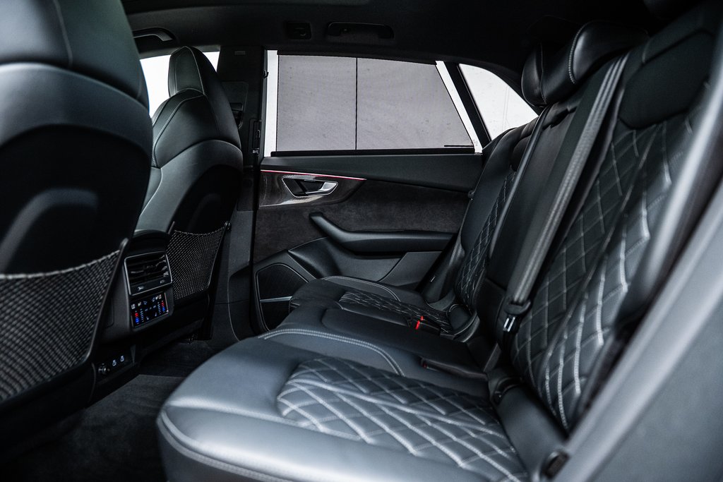 2022 Audi SQ8 BLACK OPTIC PKG CARBON OPTIC PKG 22 PCS in Laval, Quebec - 26 - w1024h768px