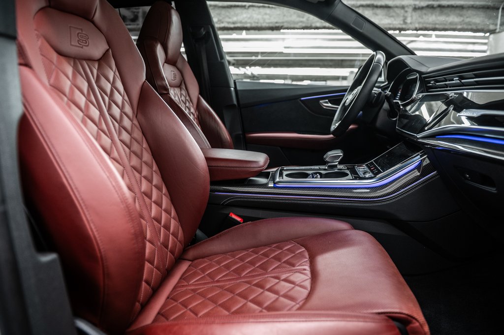 Audi SQ8 BLACK OPTIC PKG CARBON OPTIC PKG 2023 à Laval, Québec - 33 - w1024h768px