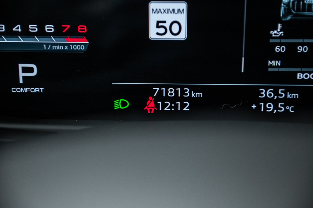 Audi SQ8 BLACK OPTIC PKG CARBON OPTIC PKG 2023 à Laval, Québec - 18 - w1024h768px