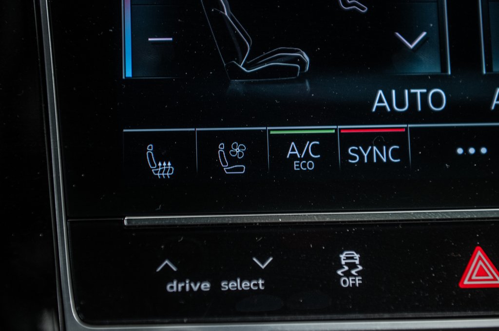 Audi SQ8 BLACK OPTIC PKG CARBON OPTIC PKG 2023 à Laval, Québec - 23 - w1024h768px