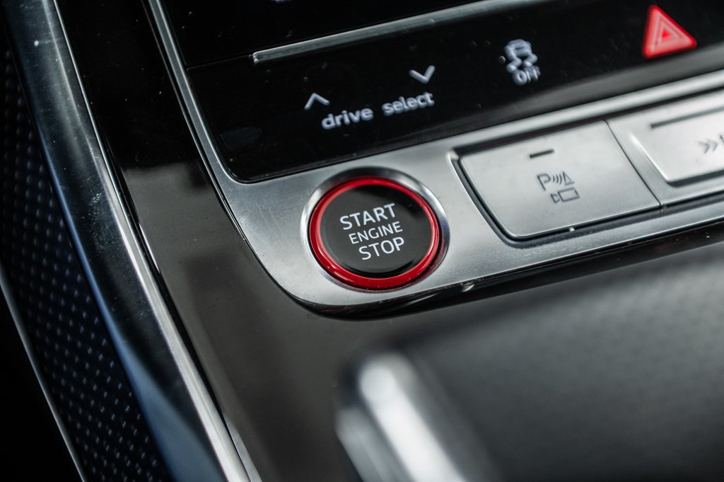 Audi SQ8 BLACK OPTIC PKG CARBON OPTIC PKG 2023 à Laval, Québec - 25 - w1024h768px