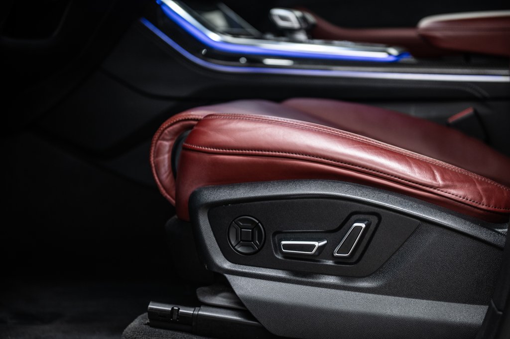 Audi SQ8 BLACK OPTIC PKG CARBON OPTIC PKG 2023 à Laval, Québec - 14 - w1024h768px