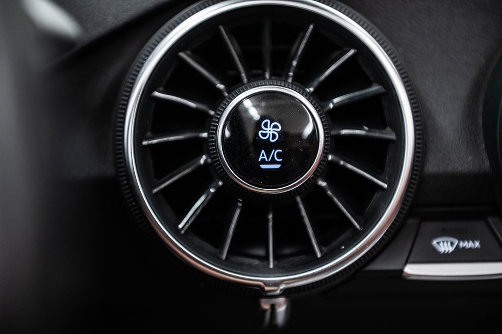 2019 Audi TT Roadster ENSEMBLE CONFORT CONDUCTEUR LED 19 PCS in Laval, Quebec - 21 - w1024h768px