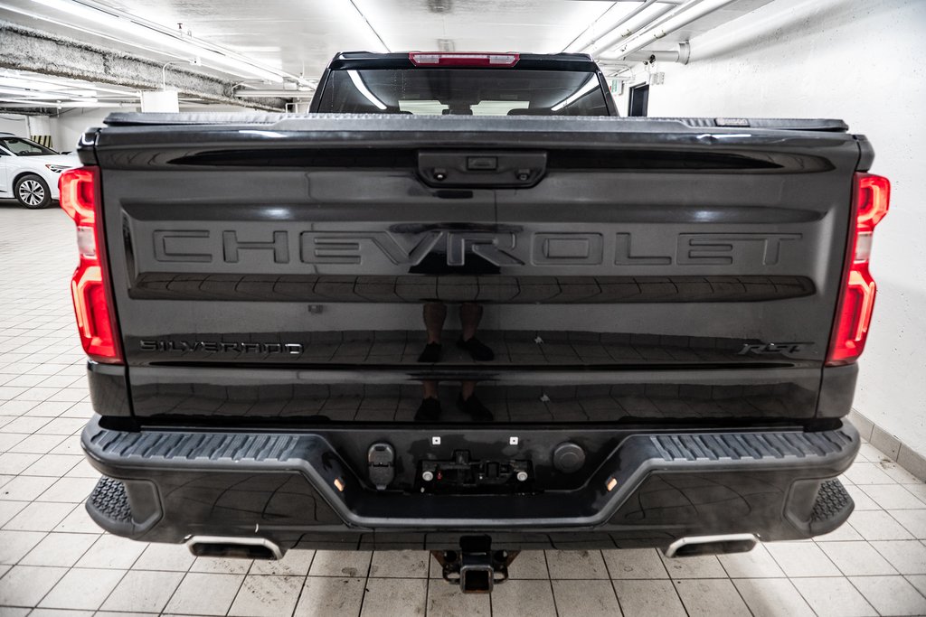 Chevrolet Silverado 1500 RST V8 5.3L CREW CAB Z71 4X4 2023 à Laval, Québec - 5 - w1024h768px