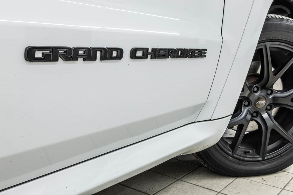 Jeep Grand Cherokee Overland | High Altitude pack | sport hood  20 PCS 2021 à Laval, Québec - 13 - w1024h768px