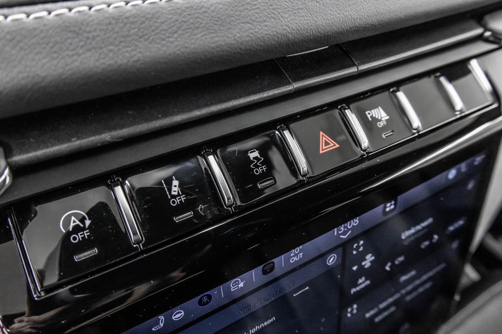 2023 Jeep Grand Cherokee OVERLAND 4X4 in Laval, Quebec - 25 - w1024h768px