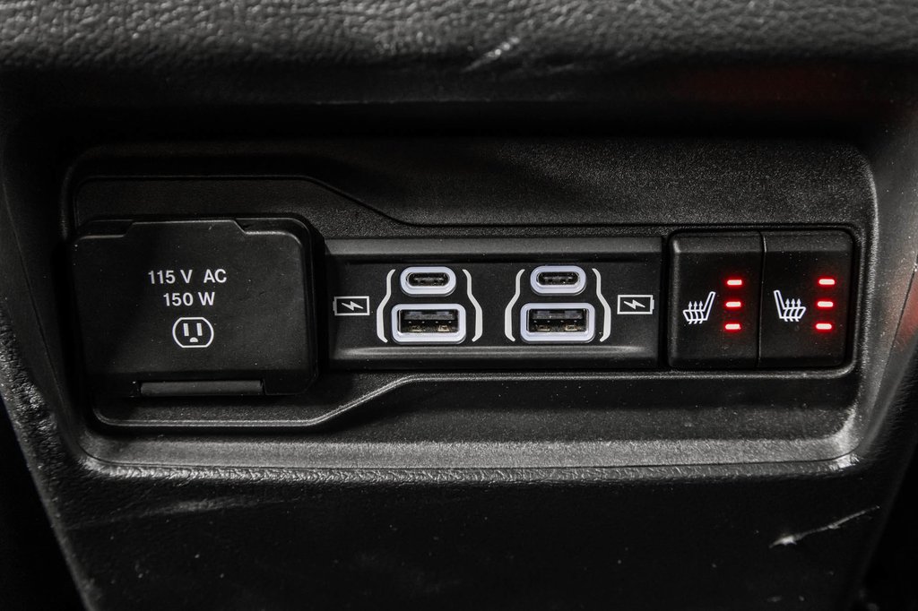 2023 Jeep Grand Cherokee OVERLAND 4X4 in Laval, Quebec - 35 - w1024h768px
