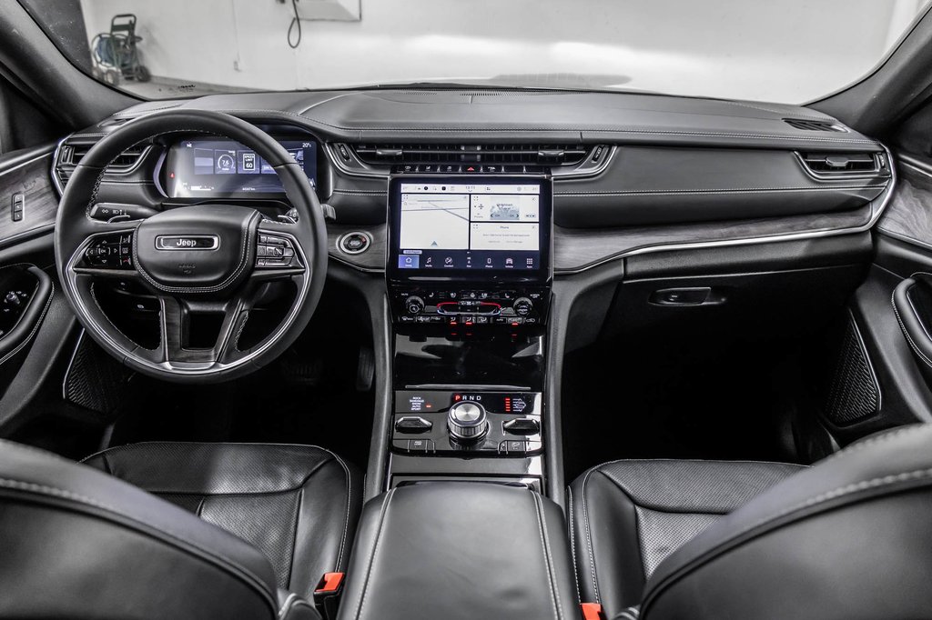 2023 Jeep Grand Cherokee OVERLAND 4X4 in Laval, Quebec - 36 - w1024h768px