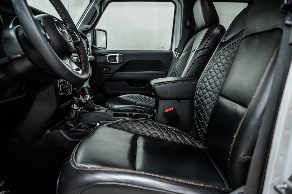 2023 Jeep Wrangler 4xe High Altitude | Ensemble Eclair | 20 pcs | 8 pneus in Laval, Quebec - 14 - w1024h768px