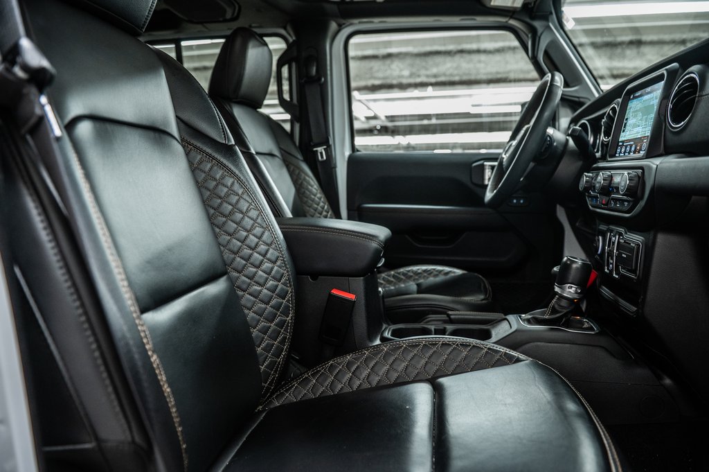 2023 Jeep Wrangler 4xe High Altitude | Ensemble Eclair | 20 pcs | 8 pneus in Laval, Quebec - 35 - w1024h768px