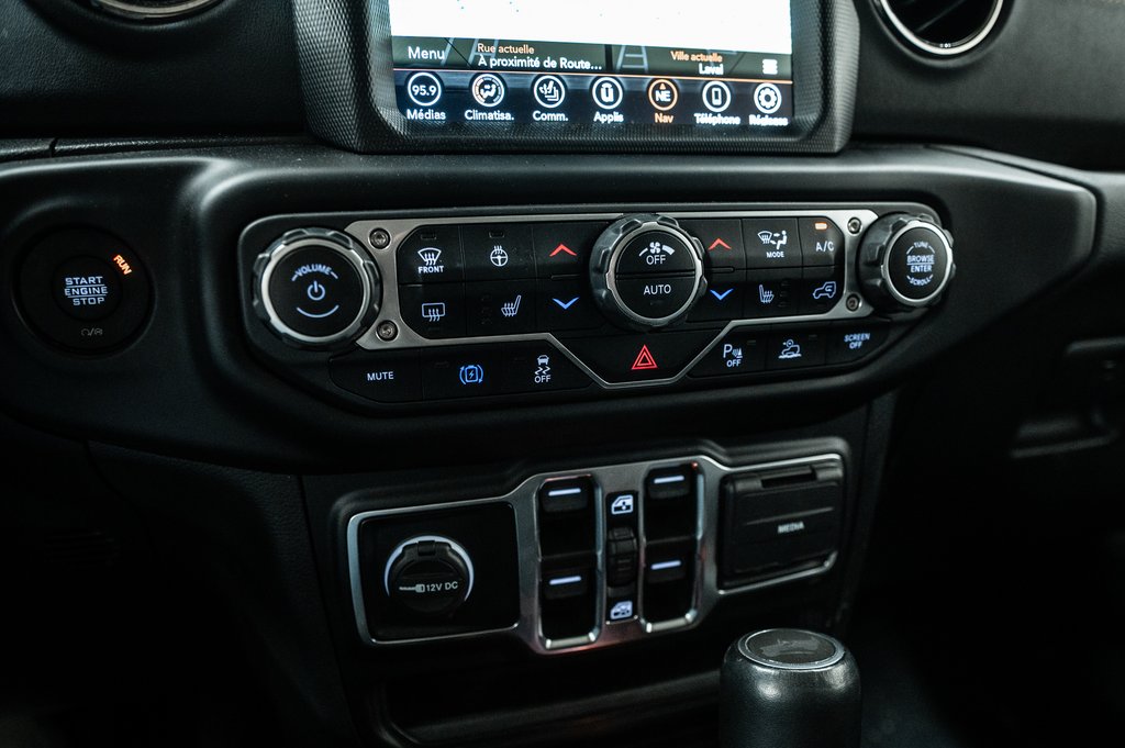 2023 Jeep Wrangler 4xe High Altitude | Ensemble Eclair | 20 pcs | 8 pneus in Laval, Quebec - 24 - w1024h768px