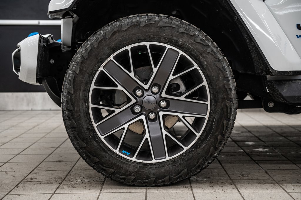 2023 Jeep Wrangler 4xe High Altitude | Ensemble Eclair | 20 pcs | 8 pneus in Laval, Quebec - 10 - w1024h768px