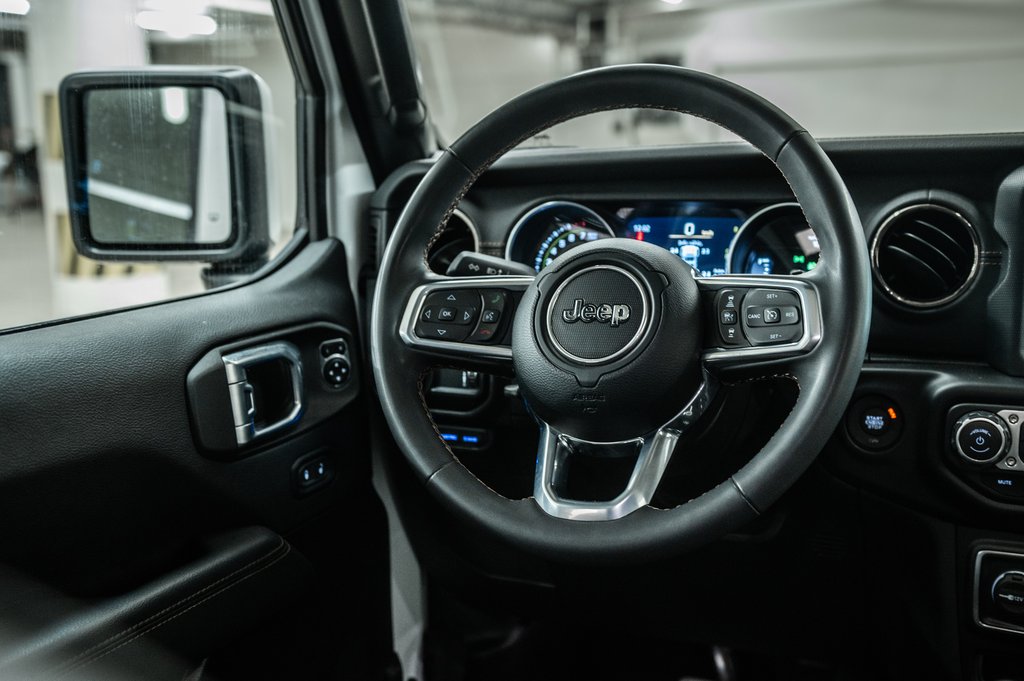 2023 Jeep Wrangler 4xe High Altitude | Ensemble Eclair | 20 pcs | 8 pneus in Laval, Quebec - 32 - w1024h768px
