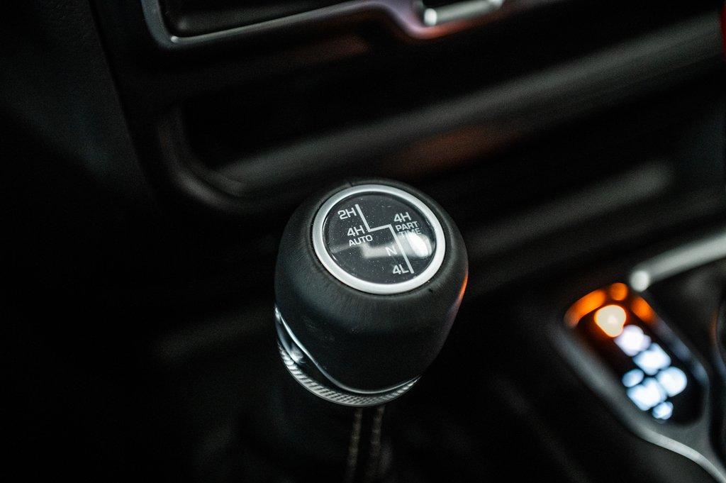 2023 Jeep Wrangler 4xe High Altitude | Ensemble Eclair | 20 pcs | 8 pneus in Laval, Quebec - 29 - w1024h768px
