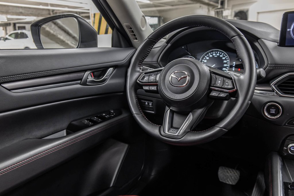 2025 Mazda CX-5 Kuro édition | CUIR ROUGE | TOIT | BLACK PACK in Laval, Quebec - 32 - w1024h768px