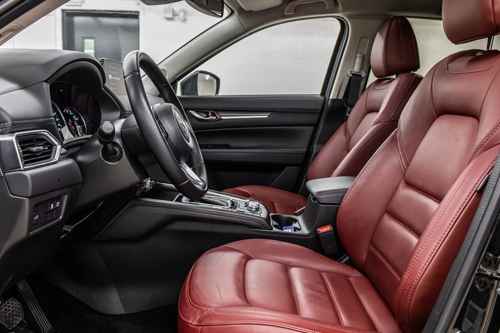 2025 Mazda CX-5 Kuro édition | CUIR ROUGE | TOIT | BLACK PACK in Laval, Quebec - 15 - w1024h768px