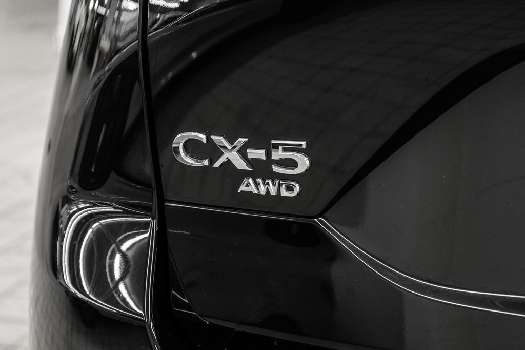 2025 Mazda CX-5 Kuro édition | CUIR ROUGE | TOIT | BLACK PACK in Laval, Quebec - 9 - w1024h768px