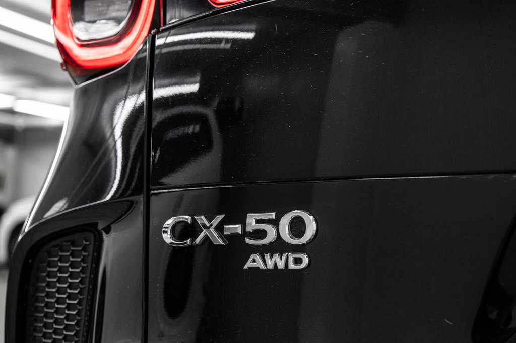 Mazda CX-50 GT AWD TURBO CUIR 2023 à Laval, Québec - 8 - w1024h768px