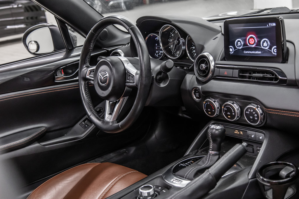 2022 Mazda MX-5 RF GT AUTOMATIQUE CUIR in Laval, Quebec - 29 - w1024h768px