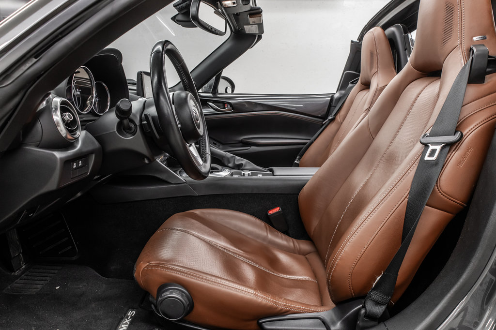 2022 Mazda MX-5 RF GT AUTOMATIQUE CUIR in Laval, Quebec - 13 - w1024h768px