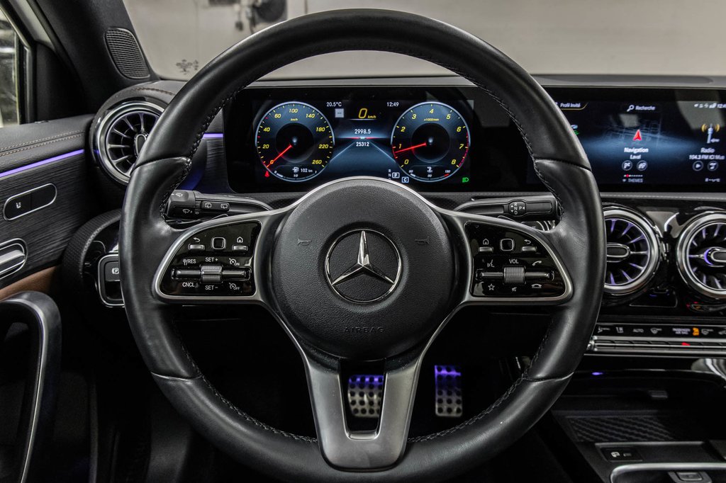 Mercedes-Benz A-Class A 250 4MATIC NAVIGATION 2022 à Laval, Québec - 17 - w1024h768px