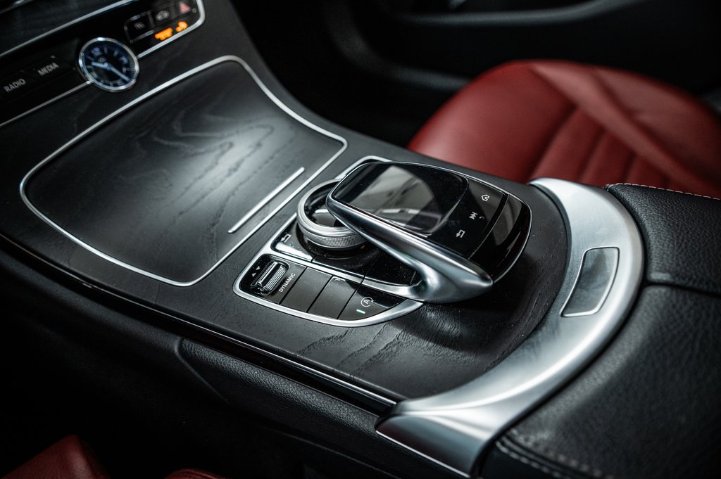 2020 Mercedes-Benz C-Class C 300 AMG PACK | CLEAN CARFAX | BAS KM in Laval, Quebec - 21 - w1024h768px